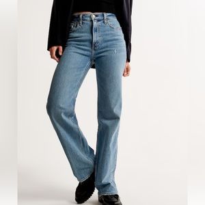 A&F 90’s Relaxed Jean 25S